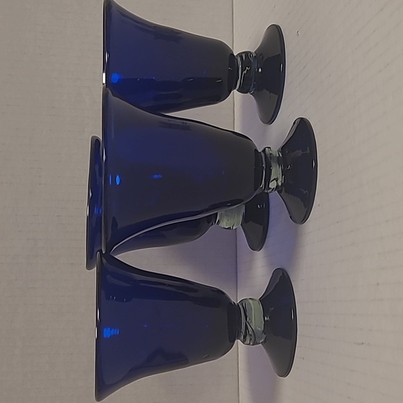 Set of 4 Handblown Cobalt Blue Glasses - Picture 3 of 16